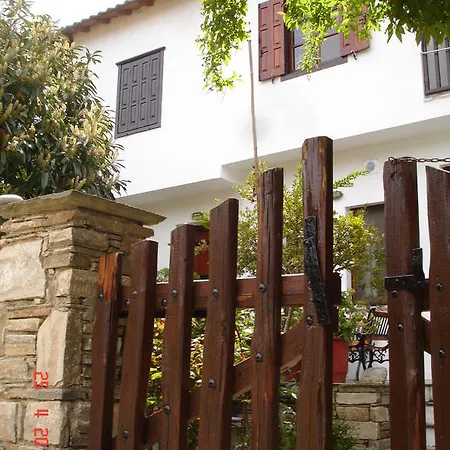 Dina Studio Maisonettes