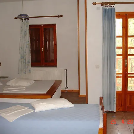 Apartment Dina Studio Maisonettes Platanias (Thessaly)